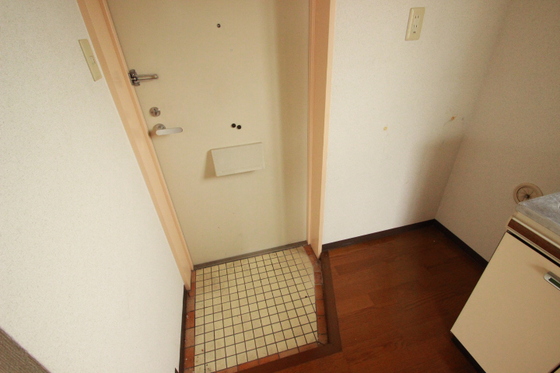 玄関　※他部屋の写真です。