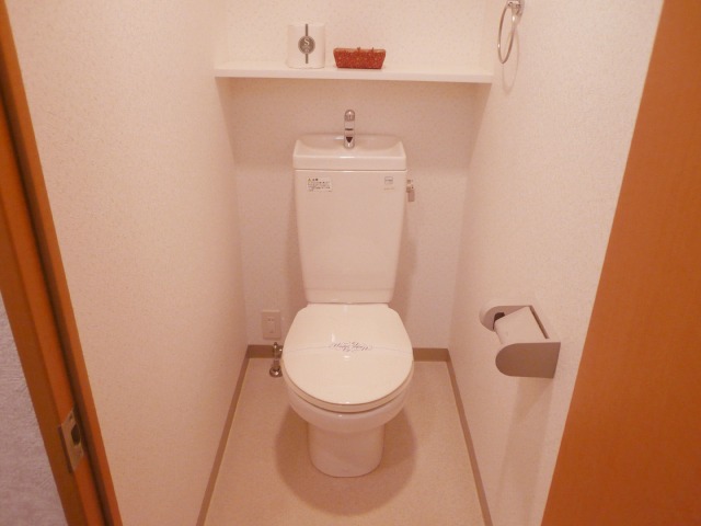 トイレ　別号室