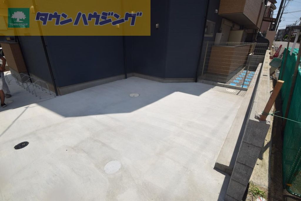 駐車場　駐車場