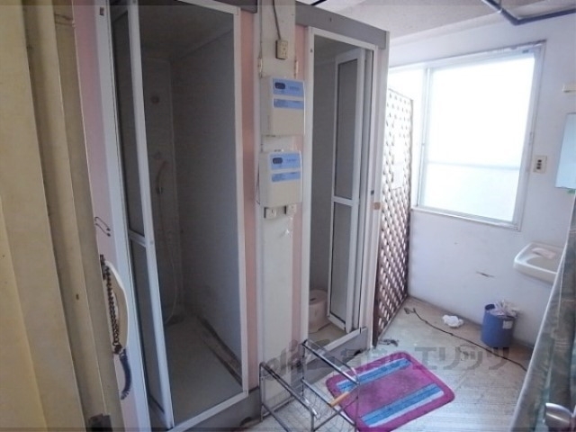 バス・シャワールーム　共同