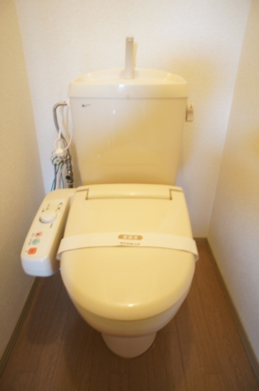 トイレ　図面と現状に相違がある場合には現状を優先