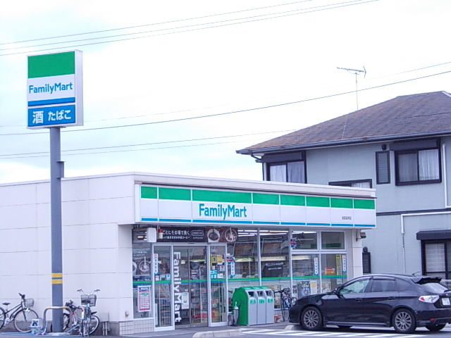 コンビニ　ファミリーマート通津店（コンビニ）まで650m