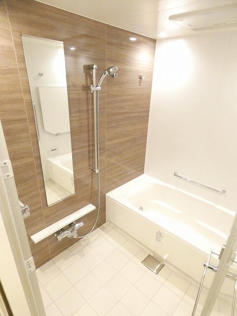 バス・シャワールーム　バス※別部屋参考写真