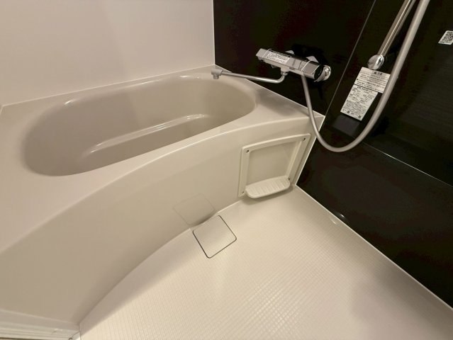 バス・シャワールーム　詳細は、RISUMO江坂本店までお問合せください♪