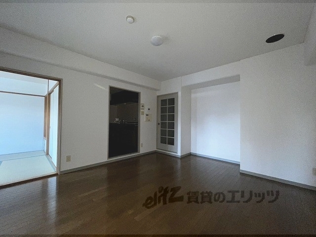 居室・リビング　リビング