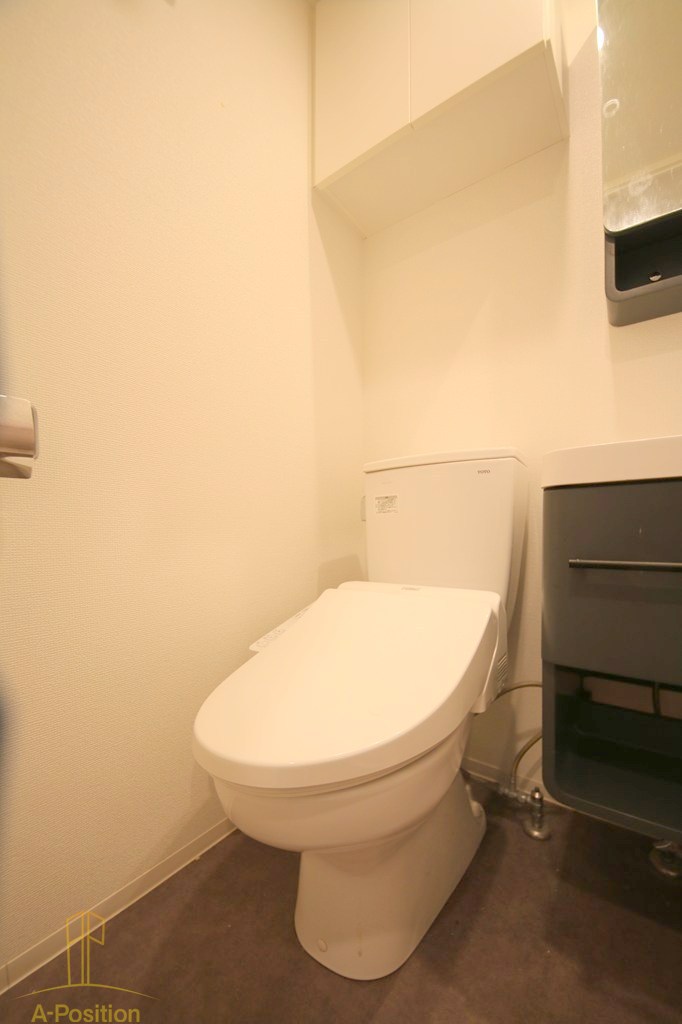 トイレ　セレニテ桜川駅前プリエ