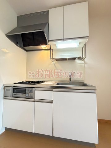 キッチン　コンパクトなキッチンで掃除もラクラク