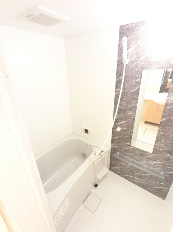 バス・シャワールーム　図面と現状に相違がある場合には現状を優先