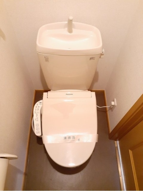 トイレ　図面と現状に相違がある場合には現状を優先