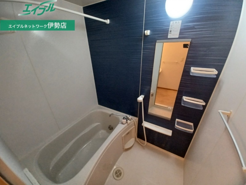 バス・シャワールーム　同タイプ部屋写真です。