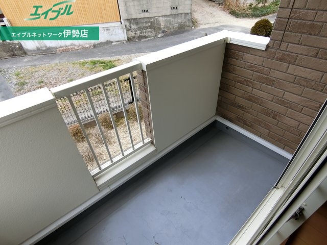 バルコニー　同タイプ部屋写真です。