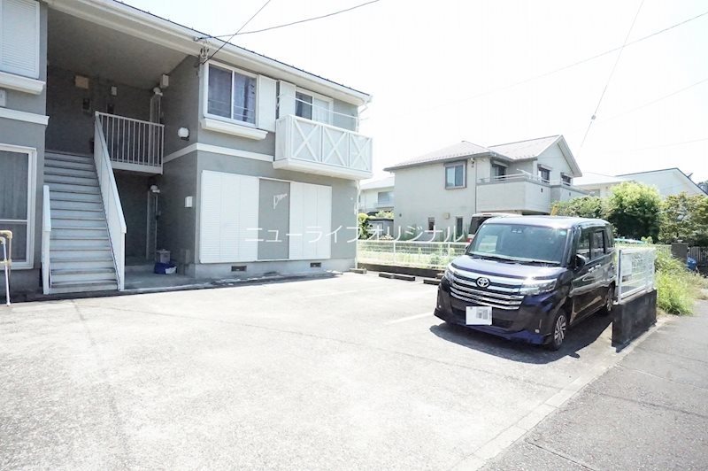 駐車場　1台付(無料)