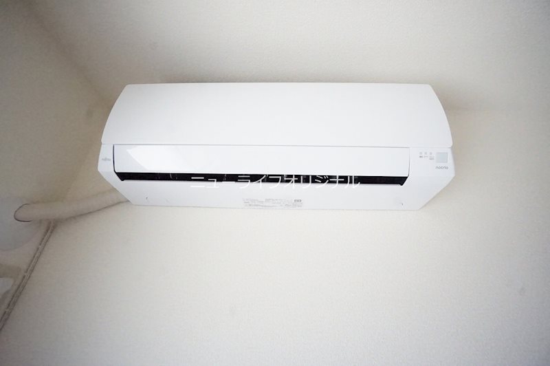 その他設備　5.5帖洋室にはエアコン付きです。