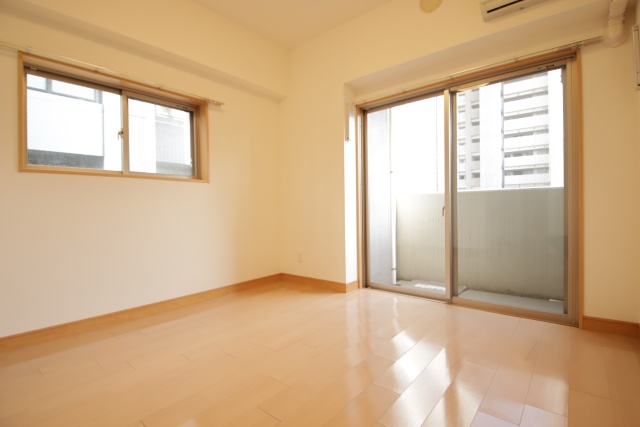 居室・リビング　※同建物別部屋写真となります※