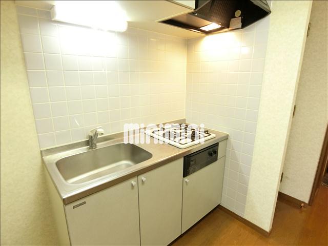 キッチン　シンクに２口ガスコンロがついております。