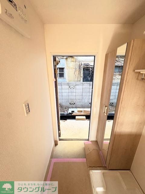 ソラーナ京急富岡の玄関写真