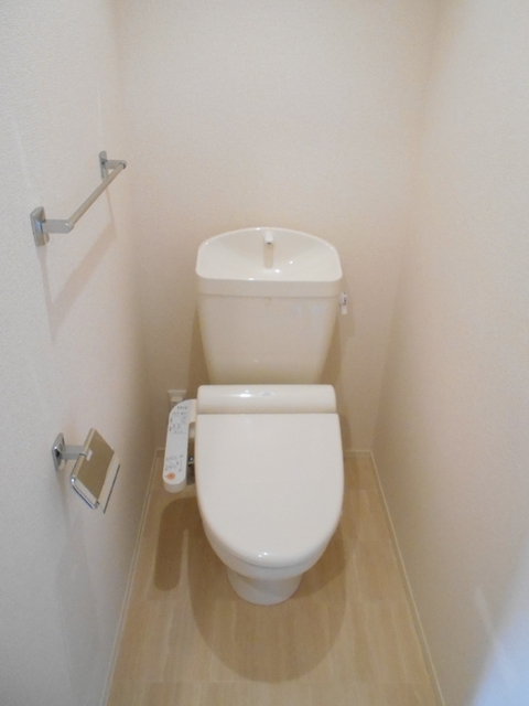 トイレ　温水洗浄暖房便座