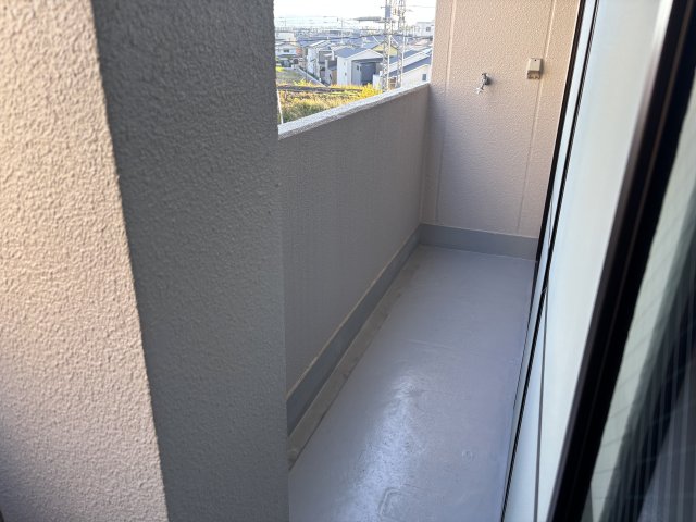 バルコニー　陽当たり良好なバルコニーです