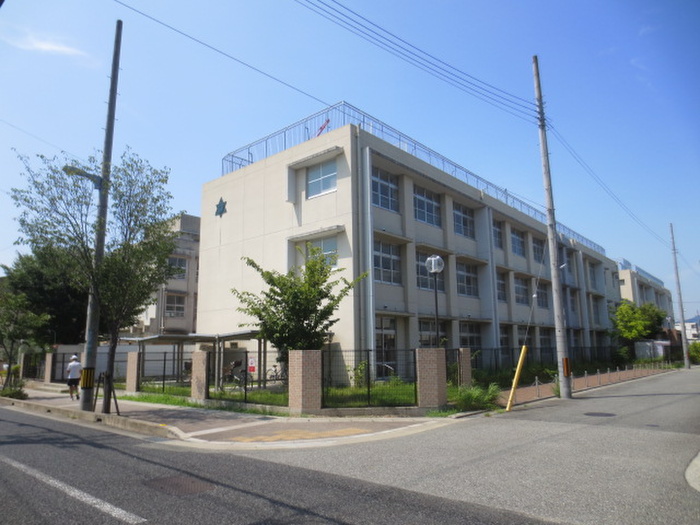 小学校　高木小学校（小学校）まで275m