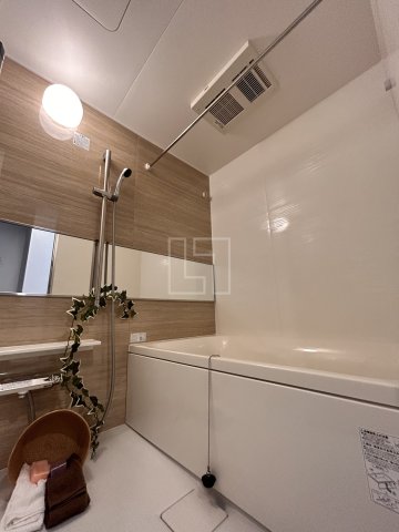 バス・シャワールーム　La Douceur天満（ラドゥセール天満）　バスルーム