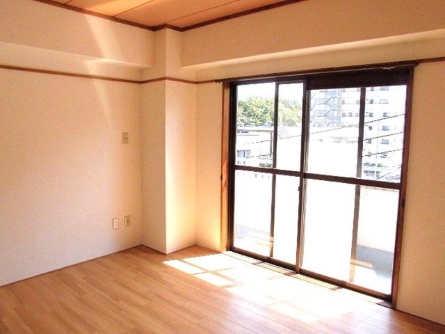 その他部屋・スペース　洋室６帖