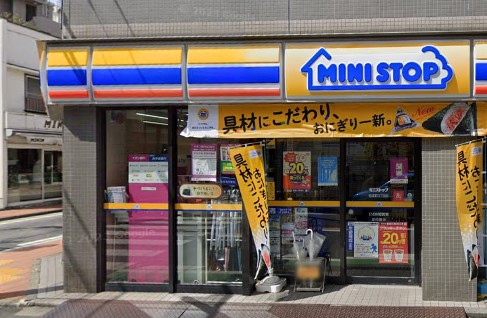 コンビニ　ミニストップ 松本町3丁目店（コンビニ）まで372m