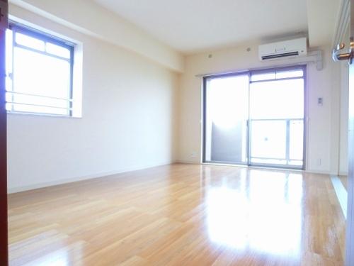 居室・リビング　現状優先です。