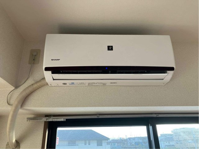 その他設備　暑い夏や寒い冬に大活躍のエアコン付きです☆冷暖房完備で1年中