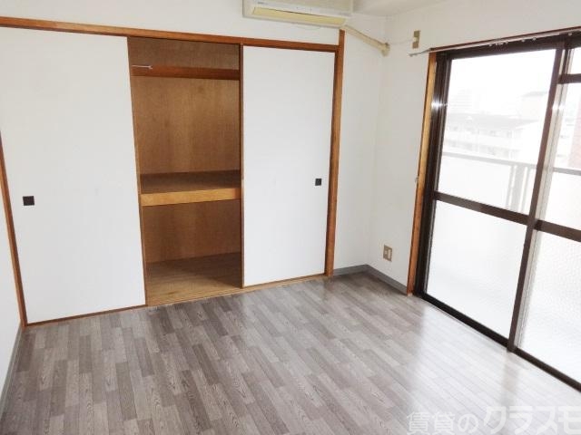 その他部屋・スペース　収納付き洋室です。