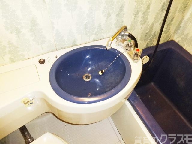 洗面設備　独立洗面台ではありませんが・・。