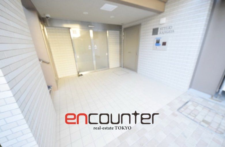 エントランス　エントランス