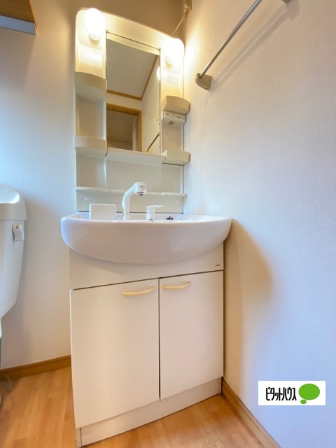 洗面設備　洗髪洗面化粧台