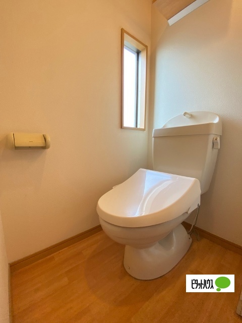 トイレ　温水洗浄ね便座