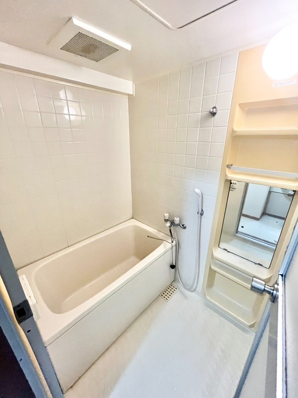 バス・シャワールーム　高温足し湯式バス