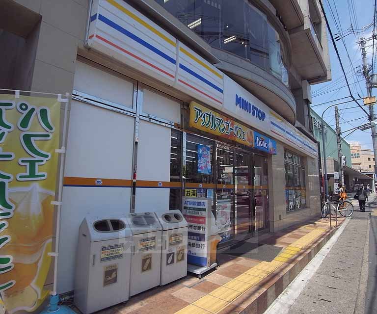 コンビニ　ミニストップ太秦帷子ノ辻駅前店（コンビニ）まで209m