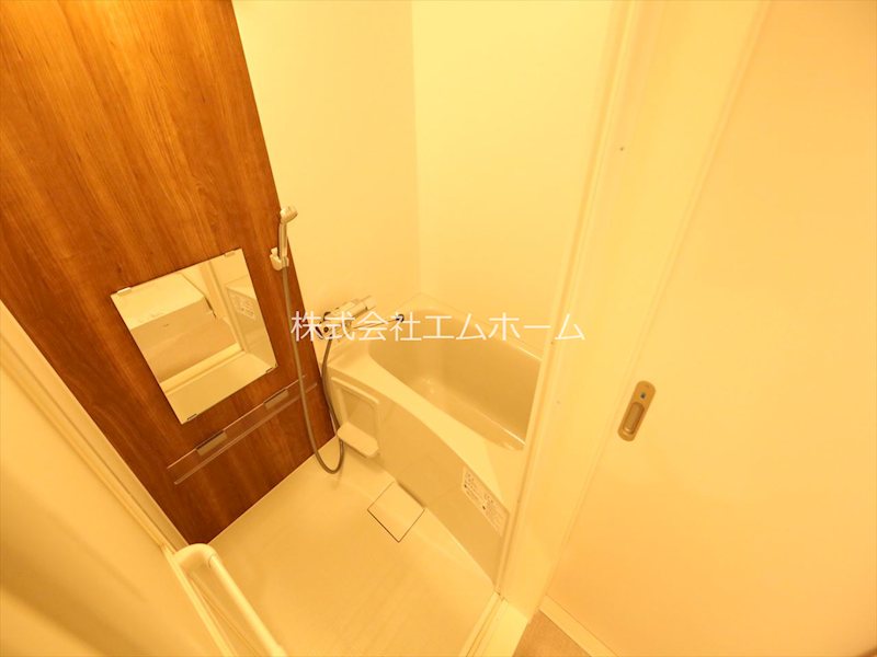 バス・シャワールーム　バスルーム　浴室暖房乾燥機付き