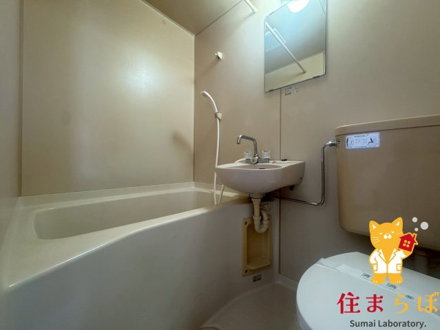 バス・シャワールーム　「見た目じゃなく、心に“しっくりくる”を大切に。」