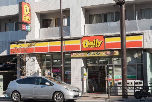 コンビニ　デイリーヤマザキ浅草花川戸店（コンビニ）まで6m