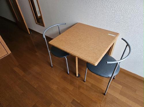 その他設備　机・椅子