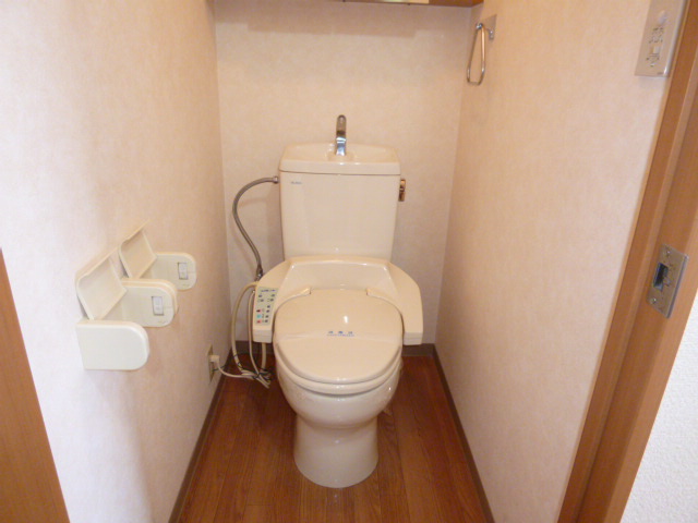 トイレ　ウォシュレット