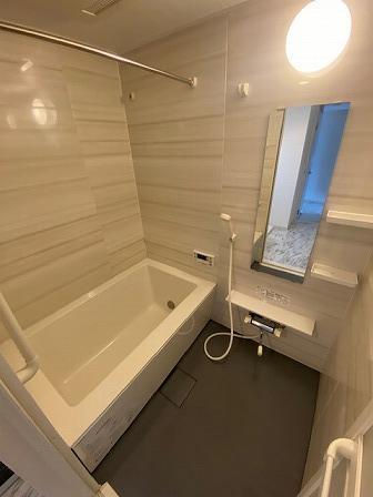 バス・シャワールーム　浴室