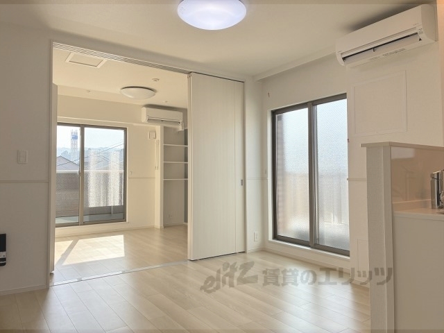 居室・リビング　リビング