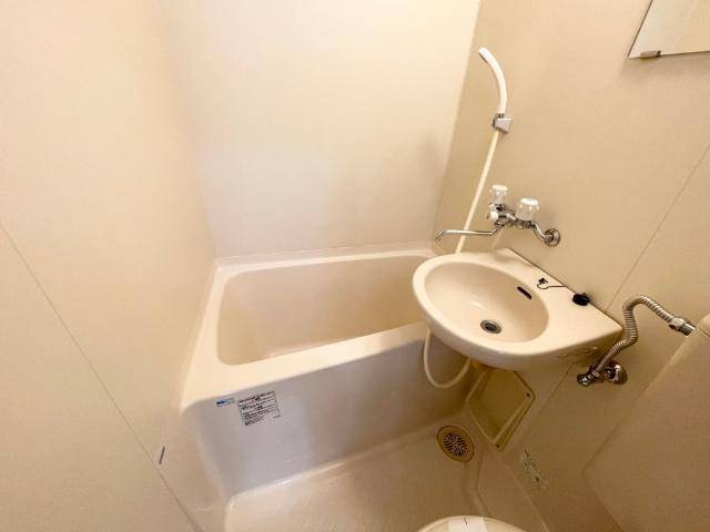 バス・シャワールーム　※別室サンプル写真