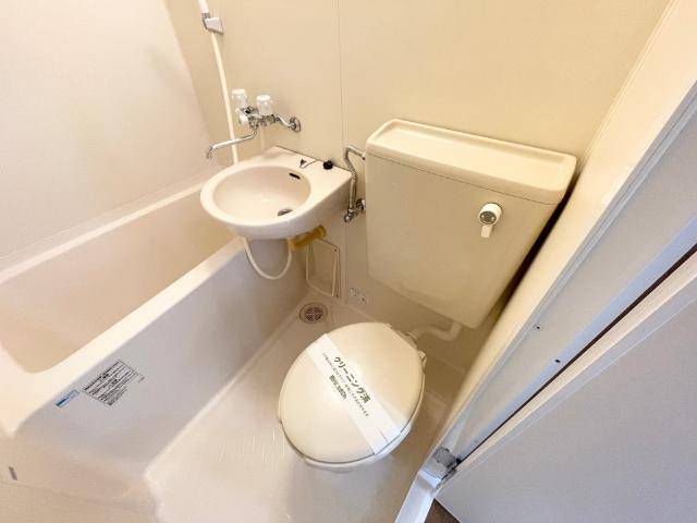 トイレ　※別室サンプル写真