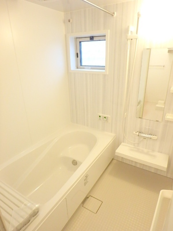 バス・シャワールーム　図面と現状に相違がある場合には現状を優先