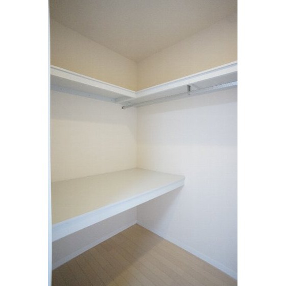 収納　ウォークインクローゼット