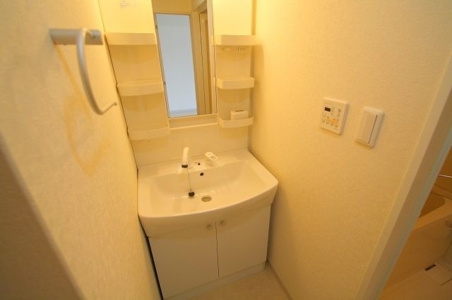 洗面設備　シャンプードレッサー