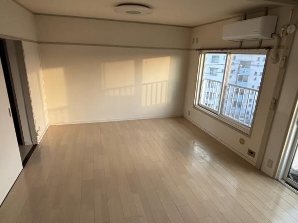 居室・リビング　内装