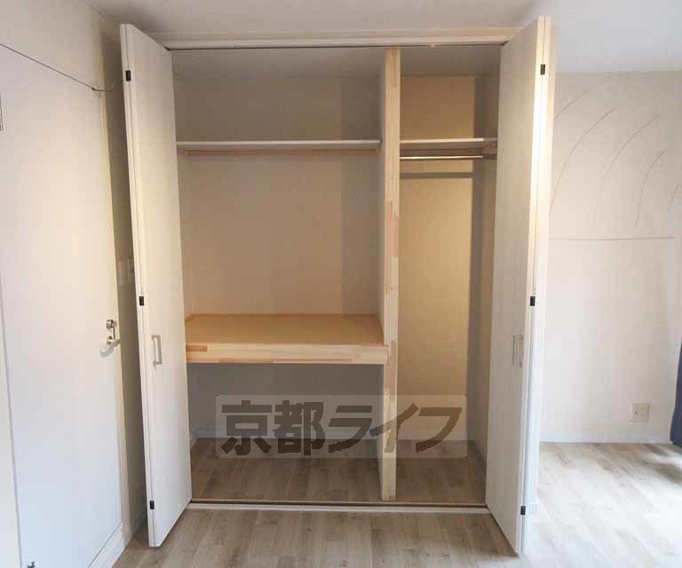 収納　クローゼットと押入れ分けてるタイプ