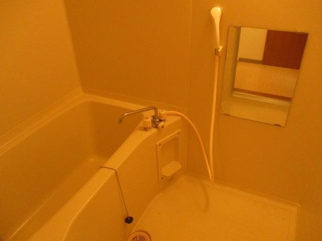 バス・シャワールーム　洗面台・トイレ別の浴室です！